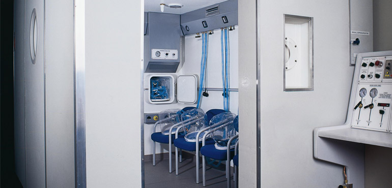 Single Lock Hyperbaric Chambers