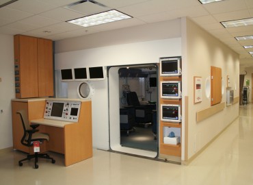 Double Lock Hyperbaric Chambers